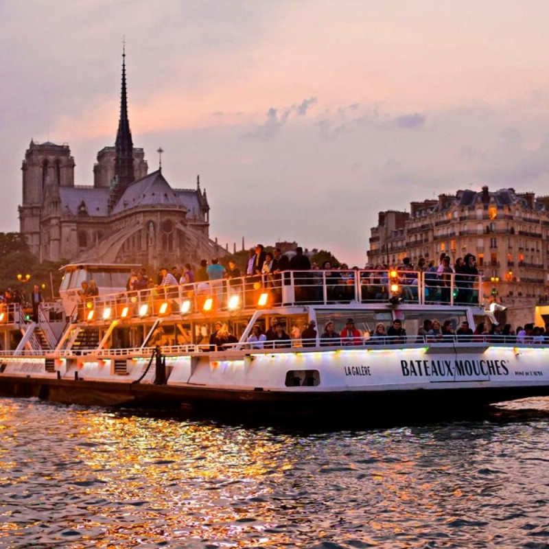 BATEAUX MOUCHES